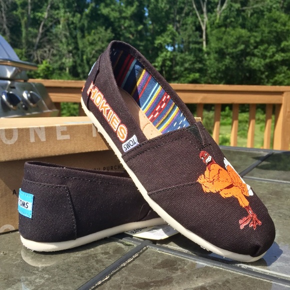 VA Tech Hokies college custom hand painted TOMS - Picture 4 of 8